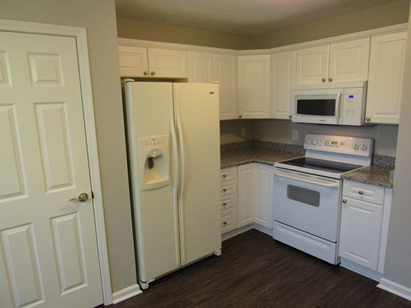 3rd image of 5829 Saint Charles Pl