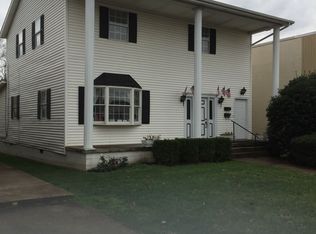 2467 3rd Ave, Huntington, WV 25703