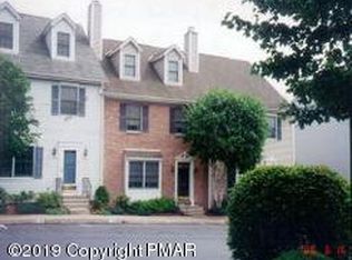 17 Eaglesmere Cir #17, East Stroudsburg, PA 18301