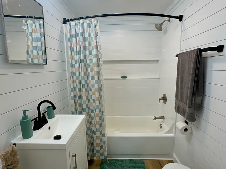 14166 Basswood Ave — Photo 15