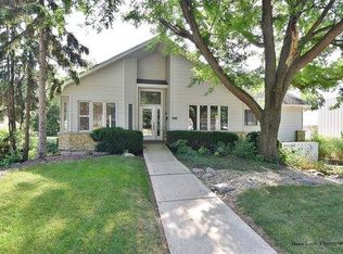 545 S Main St STE 100, Elburn, IL 60119