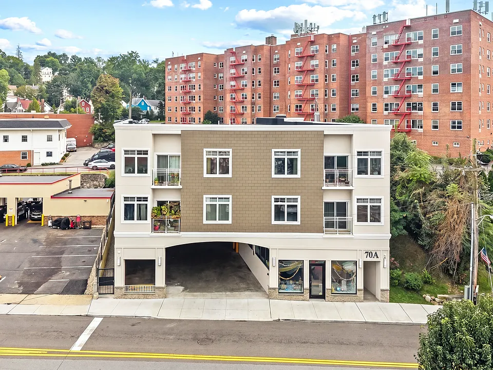 70A Croton Ave #1D
