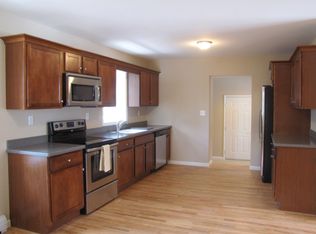 19 Chestnut St, Poughkeepsie, NY 12601