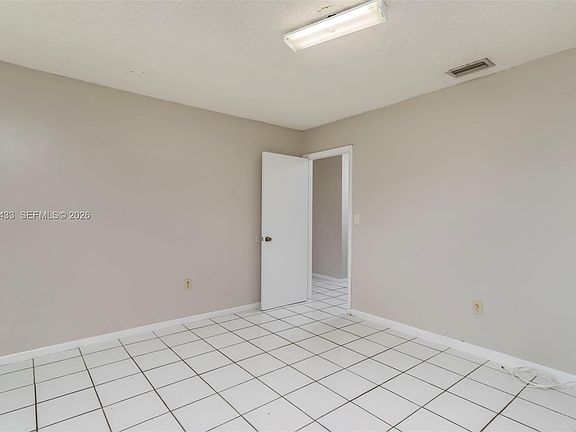 5th image of 6331 Pierce St #1