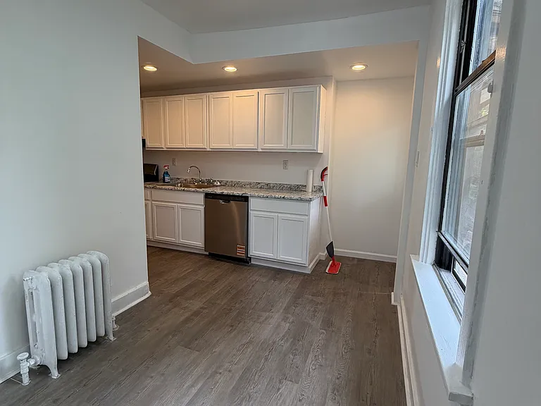 2036 Wightman St #1 — Photo 1