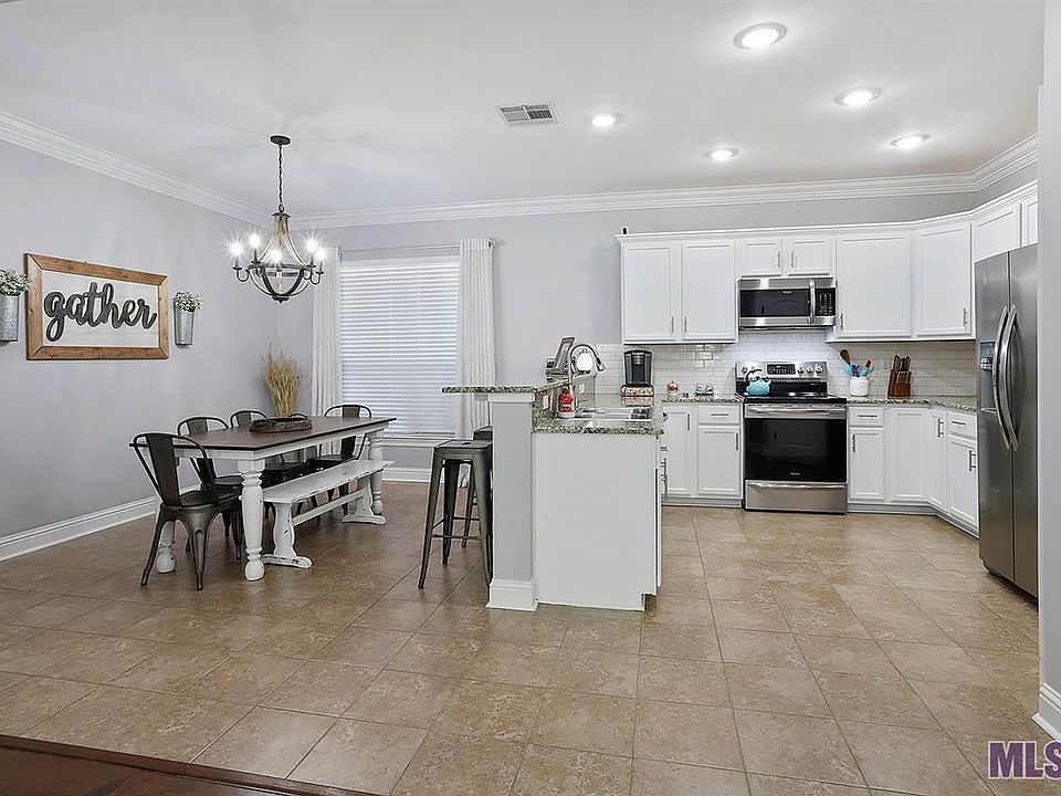 1st image of 16305 Timberstone Dr