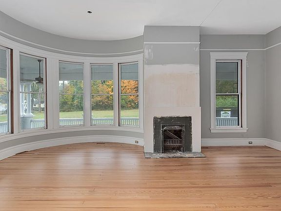 9th image of this home