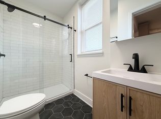 1410 W Polk St APT 2F, Chicago, IL 60607