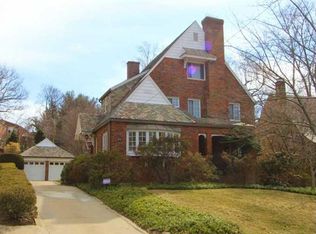 77 Lebanon Hills Dr, Pittsburgh, PA 15228