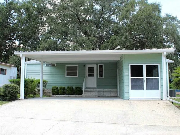 646 Hickory Hl, Lady Lake, FL 32159