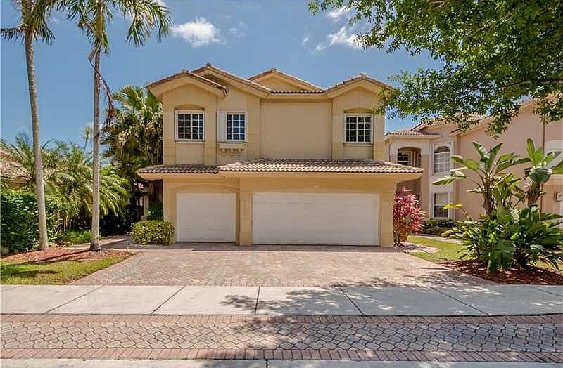 1st image of 7281 NW 107th Pl