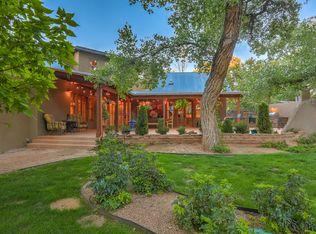 600 Rincon Rd, Corrales, NM 87048