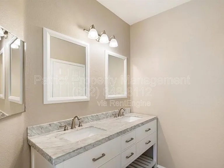 9550 E Thunderbird Rd #213 — Photo 12
