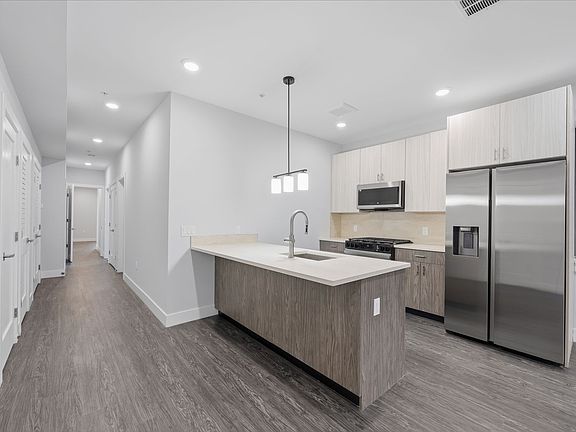 5th image of 6114 Jackson St #2