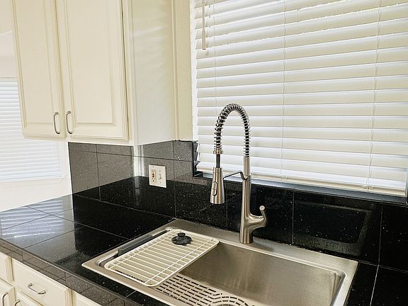 New sink, new garbage disposal, new faucet