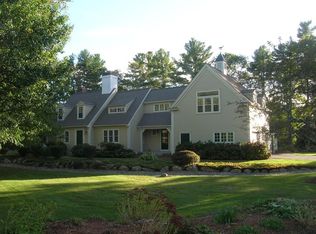369 Neck Rd, Rochester, MA 02770