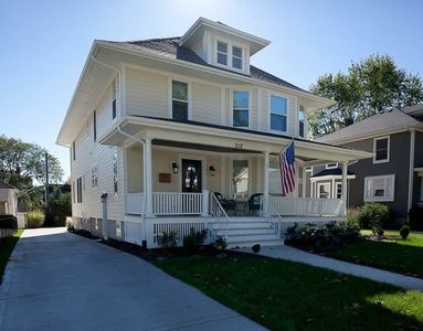 212 Douglas Ave, Naperville, IL, 60540