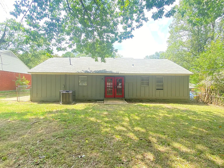 3818 Ladue St — Photo 7