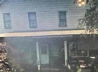 14 Hulse St, Throop, PA 18512