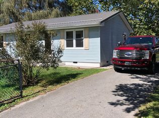 211 21st St, Oak Hill, WV 25901