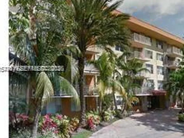 1800 Sans Souci Blvd APT 102, North Miami, FL 33181
