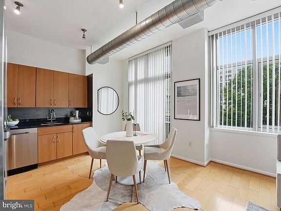 5th image of 811 4th St NW Unit 402