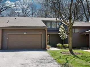 8197 Stoney Brook Dr, Chagrin Falls, OH 44023