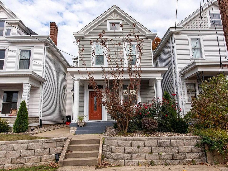 Front view of house with off street parking