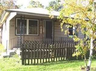 102 Carnegie Ave, Youngstown, OH
