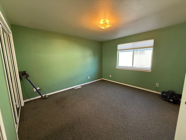 20997 Spinnaker St — Photo 23