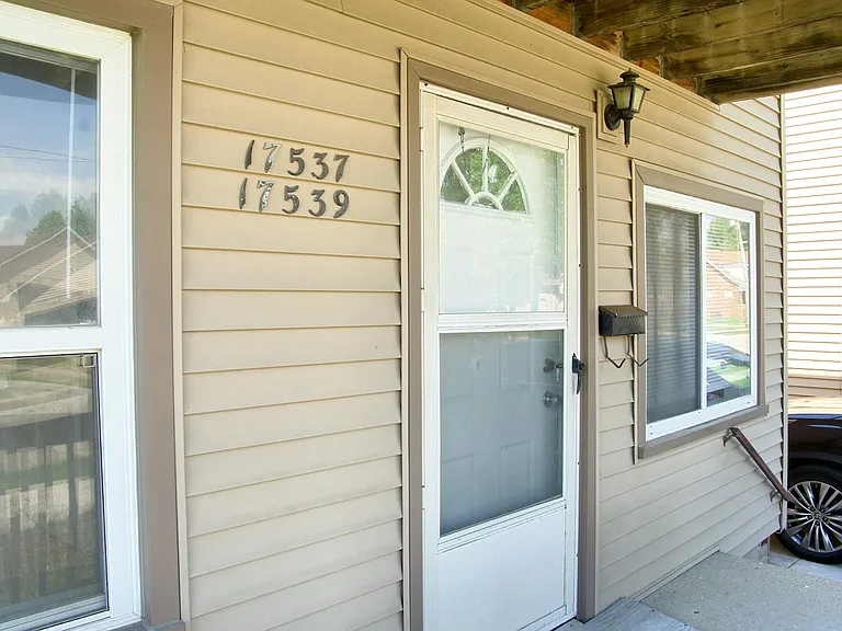 17537 Clarann St #17539 — Photo 6