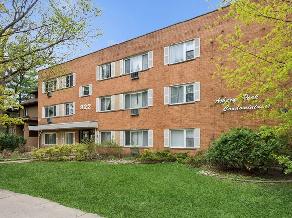 820 Seward St APT 2D, Evanston, IL 60202