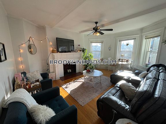 2nd image of 156 Coolidge St #1C