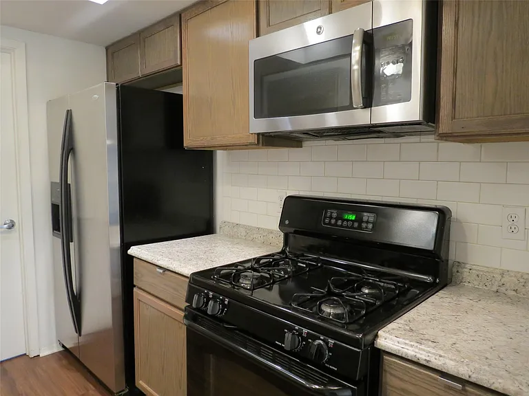 6803 Rearden Rd — Photo 10
