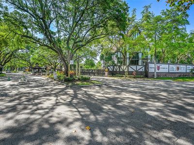 3680 Inverrary Dr APT 1X, Lauderhill, FL, 33319