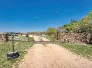1033 Flying X Rd, Spicewood, TX 78669