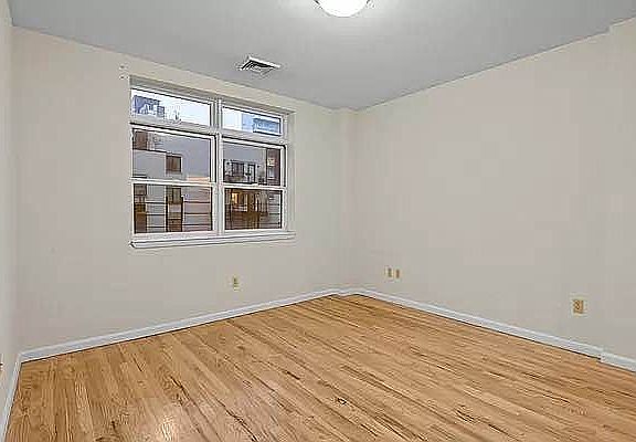 3rd image of 608 President St APT 2B