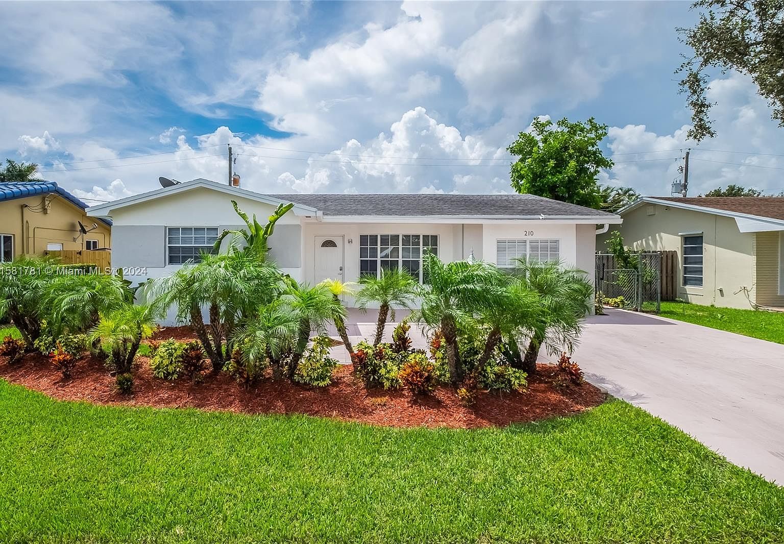 210 SE 4th St, Dania Beach, FL 33004 | Zillow