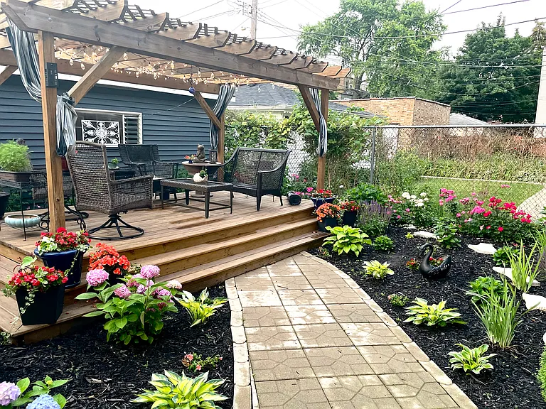 1440 W Olive Ave — Photo 9