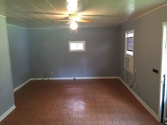 3rd image of 1413 Grein Ave