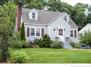 121 Delmont St, Manchester, CT 06042