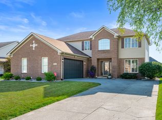 204 S Buckingham Rd, Yorktown, IN 47396