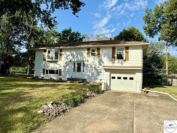 2nd image of 1203 S 9th St