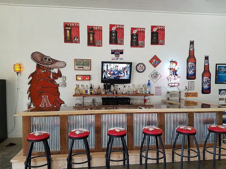Shop Man Cave