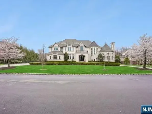 56 Force Hill Road, Livingston, NJ 07039