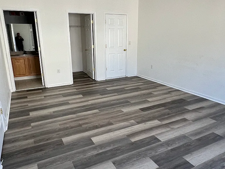13 Topeka Ct — Photo 23
