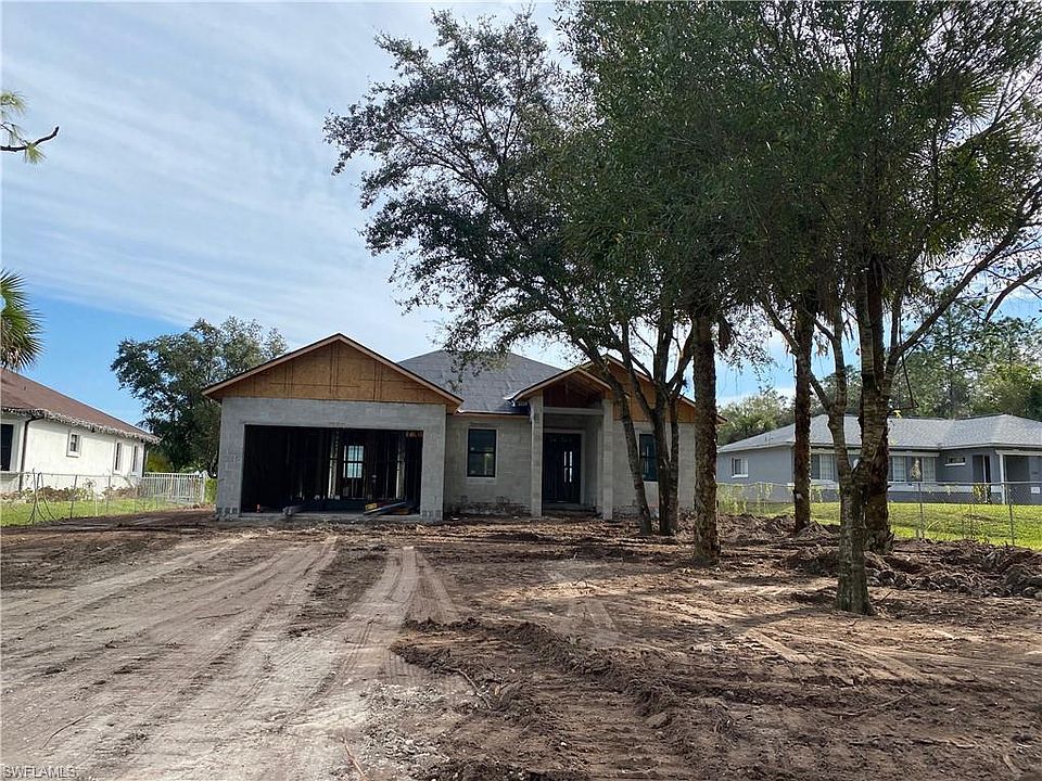 1st image of 2370 Everglades Blvd S