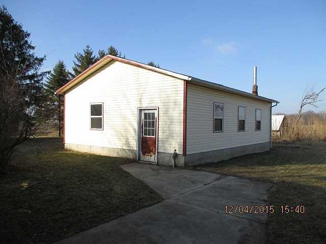 2nd image of 7686 Defiance Pike