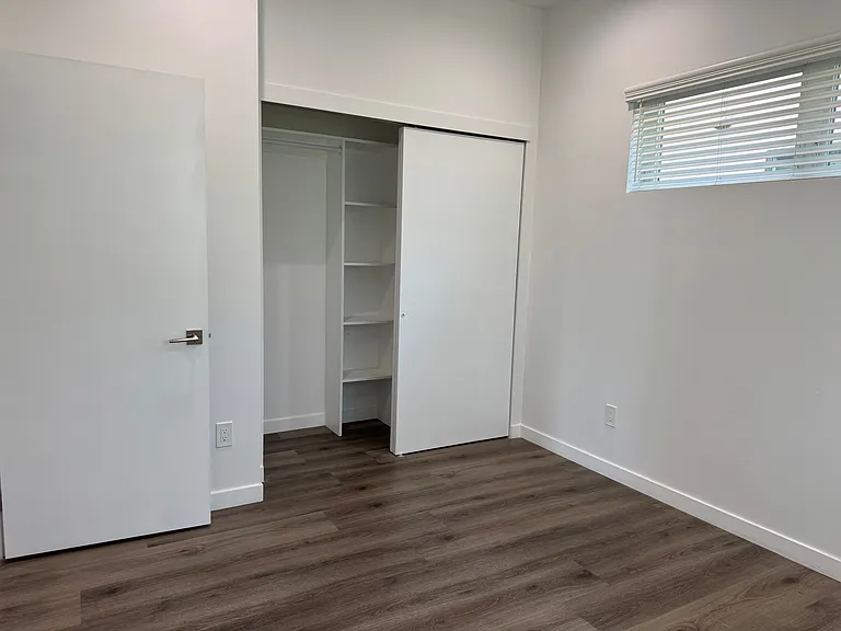 4827.5 Cleon Ave #4827.5 — Photo 10