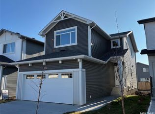 535 Traeger MANOR, Saskatoon, SK S7V 1Z8